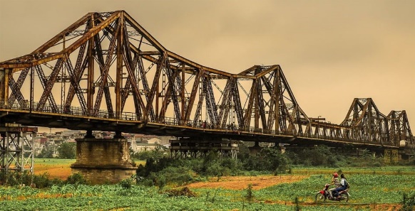 Cầu Long Biên: Lịch sử, kiến trúc & cẩm nang khám phá 2023