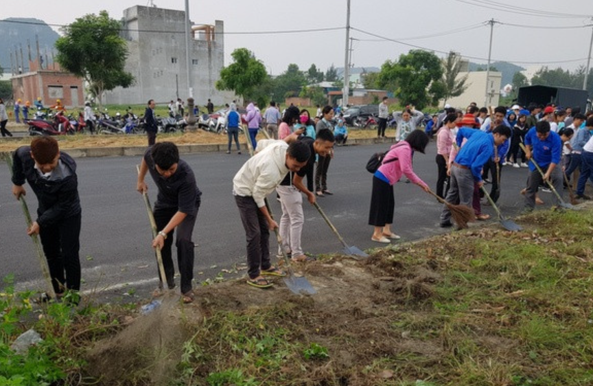 CHỦ ĐỀ 5: XÂY DỰNG MẠNG LƯỚI QUAN HỆ VÀ THAM GIA CÁC HOẠT ĐỘNG CỘNG ĐỒNG Ở ĐỊA PHƯƠNG