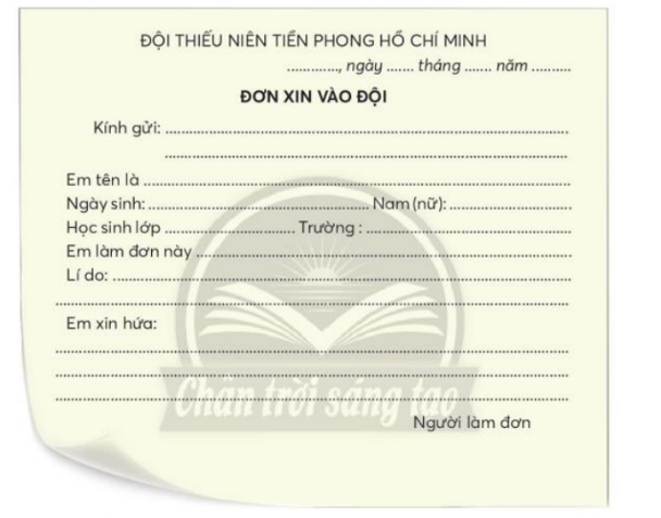 BÀI 2 : ĐƠN XIN VÀO ĐỘI (TIẾT 5 - 7)TIẾT 5KHỞI ĐỘNG- GV yêu cầu HS hoạt động nhóm đôi- GV nêu yêu cầu: tìm từ ngữ gọi tên các sự vật dưới đâyB. HOẠT ĐỘNG HÌNH THÀNH KIẾN THỨC1. Luyện đọc thành tiếng - GV đọc mẫu cho HS nghe 1 lượt bài “Đơn xin vào Đội”:+ Giọng đọc rõ ràng, chậm rãi.+ Nội dung về lời hứa của bạn Tuấn Huy đọc giọng vui tươi, dứt khoát - GV hướng dẫn HS:+ Cách đọc một số từ khó: Rèn luyện, trò giỏi,,...+ Cách ngắt nghỉ một số câu dài 2. Luyện đọc hiểu- GV yêu cầu HS thảo luận theo nhóm đôi và trả lời câu hỏi:+ Câu 1: Đơn này là của ai gửi cho ai?+ Câu 2: Vì sao bạn Huy làm đơn xin vào Đội?+ Câu 3: Nêu nhận xét về cách trình bày đơn:a.       Phần đầu đơn ( từ đầu đến Ban Chỉ huy Liên đội) viết những gi?b.       Ba dòng cuối đơn viết những gì?+ Câu 4: Bạn Ngô Tuấn Huy đã hứa những gì nếu được vào Đội?+ Câu 5: Để trở thành Đội viên em cần phải làm gì?Sản phẩm dự kiến:+ Câu 1. Đơn này là của: Bạn: Ngô Tuấn Huy gửi cho Tổng phụ trách đội Trường Tiểu học Hợp Giang; Ban chỉ huy liên đội+ Câu 2. Bạn Huy làm đơn xin vào Đội vì: Huy nhận thấy Đội là một tổ chức tốt nhất giúp huy học tập, rèn luyện, trở thành người có ích cho đất nước+ Câu 3. Nhận xét về cách trình bày đơn:a. Phần đầu đơn (từ đầu đến Ban Chỉ huy Liên đội) viết:Tên đội (Đội Thiếu Niên Tiền Phong Hồ Chí Minh)Ngày, tháng, nămTên tờ đơn (Đơn xin vào đội)Gửi ai?b. Ba dòng cuối đơn viết:Người làm đơn TênChữ kí người làm đơn+ Câu 4. Bạn Ngô Tuấn Huy đã hứa : Làm tốt 5 điều Bác Hồ dạyThực hiện tốt điều lệ độiPhấn đấu trở thành trò giỏi, con ngoan, đội viên gương mẫu+ Câu 5. Để trở thành đội viên, các em cần phải:Làm tốt 5 điều Bác Hồ dạyChăm ngoan học giỏiĐạt được nhiều thành tích trong học tậpBiết giúp đỡ mọi người xung quanhRèn luyện đạo đức tốt 3. Luyện đọc lạiC. HOẠT ĐỘNG LUYỆN TẬPCâu 1: Lá đơn trên do ai viết?A. Cô giáoB. Học sinhC. Phụ huynhD. Ban chỉ huy liên độiCâu 2: Ban học sinh viết đơn kính gửi ai?A. Tổng phụ trách Đội trường Tiểu học Hợp Giang B. Ban chỉ huy liên độiC.Đội thiếu niên tiền phong Hồ Chí MinhD. Đáp án A và B đúngCâu 3: Bạn học sinh viết đơn để làm gì ?A. Xin vào ĐộiB. Xin thực hiện năm điều Bác Hồ dạyC. Xin giữ gìn danh dự của ĐộiD. Xin ra khỏi ĐộiCâu 4: Từ  Điều lệ