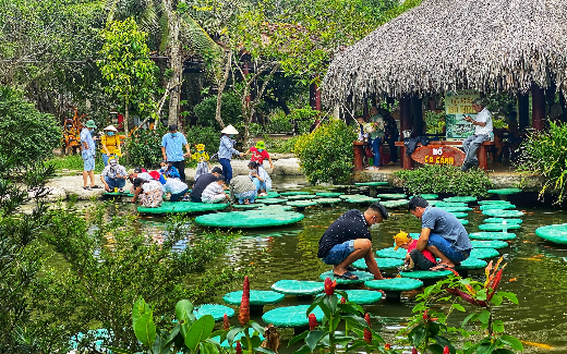 BÀI 19: VAI TRÒ, CÁC NHÂN TỐ ẢNH HƯỞNG ĐẾN SỰ PHÁT TRIỂN VÀ PHÂN BỐ CÁC NGÀNH DỊCH VỤ