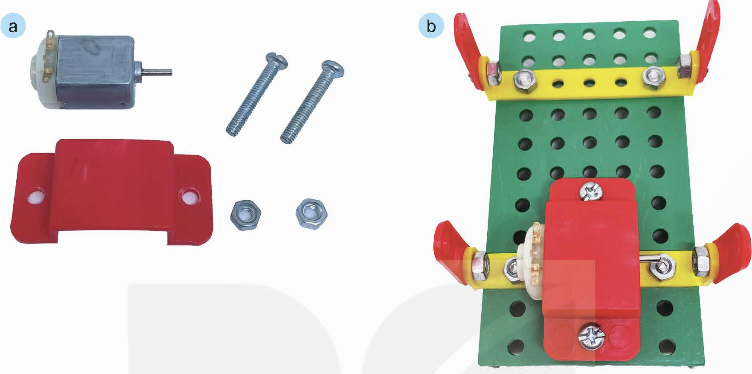 I. SLIDE ĐIỆN TỬ KÌ 2 CÔNG NGHỆ 5 KẾT NỐI TRI THỨCGiáo án điện tử Công nghệ 5 kết nối Bài 4: Thiết kế sản phẩmGiáo án điện tử Công nghệ 5 kết nối Bài 5: Sử dụng điện thoạiGiáo án điện tử Công nghệ 5 kết nối Bài 6: Sử dụng tủ lạnhGiáo án điện tử Công nghệ 5 kết nối Bài 7: Lắp ráp mô hình xe điện chạy bằng pinGiáo án điện tử Công nghệ 5 kết nối Bài 8: Mô hình máy phát điện gióGiáo án điện tử Công nghệ 5 kết nối Bài 9: Mô hình điện mặt trờiBÀI 7: LẮP RÁP MÔ HÌNH XE ĐIỆN CHẠY BẰNG PIN1. TÌM HIỂU SẢN PHẨM MẪU- Em từng có đồ chơi mô hình chạy bằng pin nào chưa?- Mô hình xe điện chạy bằng pin gồm có những bộ phận nào?2. CHI TIẾT, VẬT LIỆU, DỤNG CỤ- Để lắp ráp hoàn chỉnh mô hình xe điện chạy bằng pin cần chuẩn bị những gì?- Những dụng cụ nào là cần thiết để lắp ráp các bộ phận của xe?- Những dụng cụ nào cần để hỗ trợ cho việc lắp ráp mô hình xe điện chạy bằng pin?3. THỰC HÀNH - Sau khi lắp ráp mô hình xe điện chạy bằng pin, sản phẩm cần đạt những yêu cầu gì?- Trình bày thứ tự lắp ráp mô hình xe điện chạy bằng pin? - Sau khi lắp ráp xong mô hình, em có cần phải kiểm tra lại không? Nếu có thì sẽ cần phải kiểm tra những gì?- Cần phải làm gì để kiểm tra xe có hoạt động được hay không?- Khi lắp pin vào mô hình cần lưu ý điều gì?4. GIỚI THIỆU, ĐÁNH GIÁ VÀ HOÀN THIỆN SẢN PHẨM- Đánh giá sản phẩm dựa trên những tiêu chí nào?- Em sẽ trưng bày sản phẩm của mình ở đâu?- Khi lắp ráp đúng các bộ phần, nhưng mô hình xe điện chạy bằng pin vẫn không hoạt động được thì cần phải kiểm tra cái gì?- Em hãy tự nhớ lại các bước để tự thực hành lắp ráp mô hình xe điện chạy bằng pin?------------------------- Còn tiếp -------------------------BÀI 9: MÔ HÌNH ĐIỆN MẶT TRỜI1. ĐIỆN ĐƯỢC TẠO RA TỪ PIN MẶT TRỜI- Em biết những nguồn nào tạo ra dòng điện?- Theo em ánh sáng mặt trời có thể tạo ra dòng điện không?- Em hãy tìm hiểu thêm thông tin và cho biết ánh sáng mặt trời tạo ra dòng điện như thế nào?- Để ánh sáng mặt trời tạo ra dòng điện thì điều kiện cần là gì?- Trong mô hình điện dùng năng lượng mặt trời gồm các bộ phận nào?- Tấm pin mặt trời có tác dụng gì trong mô hình?2. THỰC HÀNH LẮP RÁP MÔ HÌNH MÁY ĐIỆN MẶT TRỜI- Các bộ phận chính của mô hình điện mặt trời là gì?- Trong mô hình, bộ phận nào tạo ra dòng điện?- Sau khi lắp ráp xong mô hình máy phát điện mặt trời, sản phẩm cần đạt những yêu cầu gì?- Chức năng của tấm pin mặt trời là gì?- Khung giá đỡ gồm những bộ phận nào?- Dây dẫn điện có tác dụng gì?- Thiết bị tiêu thụ năng lượng điện có tác dụng gì?- Khi thay đổi tốc độ độ sáng chiếu vào tấm pin thì độ sáng của bóng đèn led sẽ thay đổi như thế nào?- Để lắp ráp mô hình máy phát điện mặt trời, cần những dụng cụ nào?- Những dụng cụ nào là bộ phận của mô hình, những dụng cụ nào là hỗ trợ cho việc lắp ráp mô hình?- Hãy nêu thứ tự lắp ráp mô hình máy phát điện mặt trời?- Mô hình sản phẩm được đánh giá dựa trên những tiêu chí nào?------------------------- Còn tiếp -------------------------II. BÀI TẬP TỰ LUẬN KÌ 2 CÔNG NGHỆ 5 KẾT NỐI TRI THỨCTự luận Công nghệ 5 kết nối Bài 6: Sử dụng tủ lạnhCâu hỏi tự luận Công nghệ 5 kết nối Bài 7: Lắp ráp mô hình xe điện chạy bằng pinCâu hỏi tự luận Công nghệ 5 kết nối Bài 8: Mô hình máy phát điện gióCâu hỏi tự luận Công nghệ 5 kết nối Bài 9: Mô hình điện mặt trờiPHẦN HAI: THỦ CÔNG KĨ THUẬTBÀI 7: LẮP RÁP MÔ HÌNH XE ĐIỆN CHẠY BẰNG PIN(15 CÂU)1. NHẬN BIẾT (5 CÂU)Câu 1: Mô hình xe điện chạy bằng pin gồm những bộ phận nào?Trả lời:Mô hình gồm có các bộ phận sau:- Khung xe- Trục và bánh xe- Động cơ và hệ truyền động- Nguồn điệnCâu 2: Nêu yêu cầu sản phẩm khi lắp ráp mô hình xe điện chạy bằng pin.Trả lời:Yêu cầu sản phẩm: Đúng và đủ chi tiết; đúng hình dạng, gọn gàng; mối ghép chắc chắn; xe chạy được khi đóng công tắc.Câu 3: Nêu các bước lắp mô hình xe điện chạy bằng pin.Trả lời:Các bước thực hiện như sau:+ Bước 1: Lắp khung xe+ Bước 2: Lắp động cơ và giá pin vào khung xe,.+ Bước 3: Lắp hệ thống truyền động vào trục và bánh xe+ Bước 4: Kiểm tra hoạt động của mô hìnhCâu 4: Cần những chi tiết, vật dụng, dụng cụ nào để lắp khung xe?Trả lời:- Hai thanh chữ U dài- Bốn thanh thẳng 3 lỗ- Một tấm lớnCâu 5: Khi lắp mô hình xe điện chạy bằng pin, cần nối dây điện như thế nào?Trả lời: Nối dây điện màu đỏ vào cực dương, nối dây điện màu đen vào cực âm của động cơ. 2. THÔNG HIỂU (5 CÂU)Câu 1: Khi lắp động cơ và giá pin vào khung xe, cần lắp như thế nào?Trả lời:- Dùng tấm 2 lỗ để cố định động cơ vào khung xe.- Dùng băng dính 2 mặt để cố định giá 2 pin tiểu vào khung xe và nối 2 đầu dây điện của giá 2 pin tiểu với 3 cực của động cơ.- Lưu ý: Nối dây điện màu đỏ vào cực dương, nối dây điện màu đen vào cực âm của động cơ.Câu 2: Khi lắp hệ truyền động vào trục bánh xe, cần lắp như thế nào?Trả lời:- Lắp hệ truyền động vào trục bánh xe và động cơ.- Lắp bánh xxe vào trục bánh xe. ------------------------- Còn tiếp -------------------------PHẦN HAI: THỦ CÔNG KĨ THUẬTBÀI 8: MÔ HÌNH MÁY PHÁT ĐIỆN GIÓ(15 CÂU)1. NHẬN BIẾT (5 CÂU)Câu 1: Nêu cách tạo ra điện gió.Trả lời:Gió làm quay cánh quạt của máy phát điện. Khi cánh quạt chuyển động, máy phát điện gió sẽ tạo ra điện.Câu 2: Máy phát điện gió được dùng để làm gì?Trả lời:Máy phát điện gió đuợc dùng để biến đổi năng lượng gió thành năng lượng điện.Câu 3: Nêu các bộ phận của mô hình máy phát điện gió.Trả lời:Mô hình máy phát điện gió gồm có các bộ phận chính như: máy phát điện cánh quạt, khung giá đỡ, dây dẫn điện và thiết bị tiêu thụ điện.Câu 4: Nêu yêu cầu sản phẩm khi lắp ráp mô hình máy phát điện gió.Trả lời:Yêu cầu sản phẩm: Đúng và đủ các bộ phận; đúng hình dạng; mối ghép chắc chắn; dây dẫn điện gọn gàng; đèn LED phát sáng khi cánh quạt quay; độ sáng đèn LED thay đổi khi tốc độ gió thay đổi.Câu 5: Nêu các bước lắp ráp mô hình máy phát điện gió.Trả lời: - Bước 1: Lắp khung giá đỡ- Bước 2: Lắp đèn LED với dây dẫn điện- Bước 3: Gắn máy phát điện và đèn LED vào khung giá đỡ.- Bước 4: Kiểm tra hoạt động của mô hình2. THÔNG HIỂU (5 CÂU)