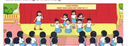  TUẦN 12 - TIẾT 1: SINH HOẠT DƯỚI CỜ - CHÀO MỪNG NGÀY NHÀ GIÁO VIỆT NAMI. MỤC TIÊU1. Mức độ, yêu cầu cần đạtHS tham gia biểu diễn văn nghệ để thể hiện lòng biết ơn, kính trọng thầy cô giáo nhân ngày Nhà giáo Việt Nam 20-11.2. Năng lực Năng lực chung: Giao tiếp, hợp tác ; Tự chủ, tự học.Năng lực riêng: Hiểu được ý nghĩa của ngày Nhà giáo Việt Nam 20-11.3. Phẩm chấtBồi dưỡng phẩm chất nhân ái, trung thực, trách nhiệm. II. PHƯƠNG PHÁP VÀ THIẾT BỊ DẠY HỌC1. Phương pháp dạy họcVấn đáp, động não, trực quan, hoạt động nhóm, đóng vai, giải quyết vấn đề, lắng nghe tích cực.2. Thiết bị dạy họca. Đối với GVNhắc HS mặc đúng đồng phục, trang phục biểu diễn. b. Đối với HS: Mặc lịch sự, sạch sẽ; đầu tóc gọn gàng.III. CÁC HOẠT ĐỘNG DẬY HỌC HOẠT ĐỘNG CỦA GIÁO VIÊNHOẠT ĐỘNG CỦA HỌC SINHI. HOẠT ĐỘNG KHỞI ĐỘNGa. Mục tiêu:  Tạo tâm thế hứng thú cho học sinh và từng bước làm quen với các hoạt động chào cờ.b. Cách tiến hành: GV cho HS ổn định tổ chức, nhắc nhở HS chỉnh đốn hàng ngũ, trang phục để thực hiện nghi lễ chào cờ. II. HOẠT ĐỘNG HÌNH THÀNH KIẾN THỨCa. Mục tiêu:  HS tham gia các tiết mục văn nghệ.  b. Cách tiến hành: - GV nhắc nhở HS chỉnh đốn hàng ngũ, thực hiện nghi lễ chào cờ. - HS nghe GV nhận xét kết quả thi đua của tuần vừa qua và phát động phong trào của tuần tới. - Nhà trường tổ chức buổi sinh hoạt Chào mừng ngày Nhà giáo Việt Nam 20/11:+ Nói về ý nghĩa ngày Nhà giáo Việt Nam 20-11.+  Tổ chức cho HS tham gia biểu diễn văn nghệ chào mừng ngày Nhà giáo 11 Việt Nam 20-11. - GV phổ biến đến HS:+ Các tiết mục văn nghệ được lựa chọn đến từ tất cả các khối lớp.+ Kết hợp đạ dạng các loại hình nghệ thuật mà HS có thể tham gia như: múa, hát, đọc thơ, kể chuyện, chơi đàn, thổi sáo,...+ Tổ chức theo hình thức hội diễn văn nghệ theo các vòng sơ khảo ở cấp khối lớp, vòng chung khảo ở cấp trường.                - HS chào cờ. - HS lắng nghe. - HS lắng nghe, tham gia các hoạt động.        - HS thực hiện.  Ngày soạn:…/…/…Ngày dạy:…/…/… TUẦN 12 - TIẾT 2: HOẠT ĐỘNG GIÁO DỤC THEO CHỦ ĐỀ - SÁNG TẠO TỪ VẬT LIỆU THIÊN NHIÊN